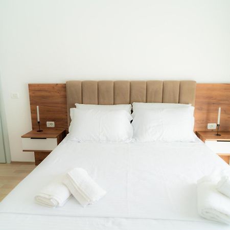 Enea Room In Center Shkodër エクステリア 写真