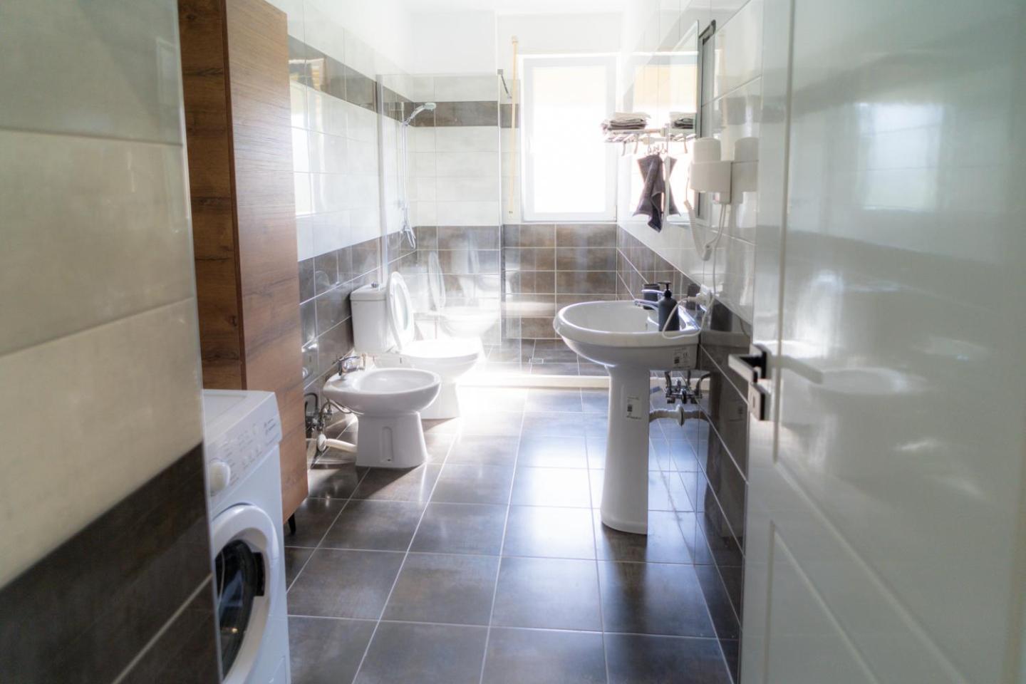 Enea Room In Center Shkodër エクステリア 写真